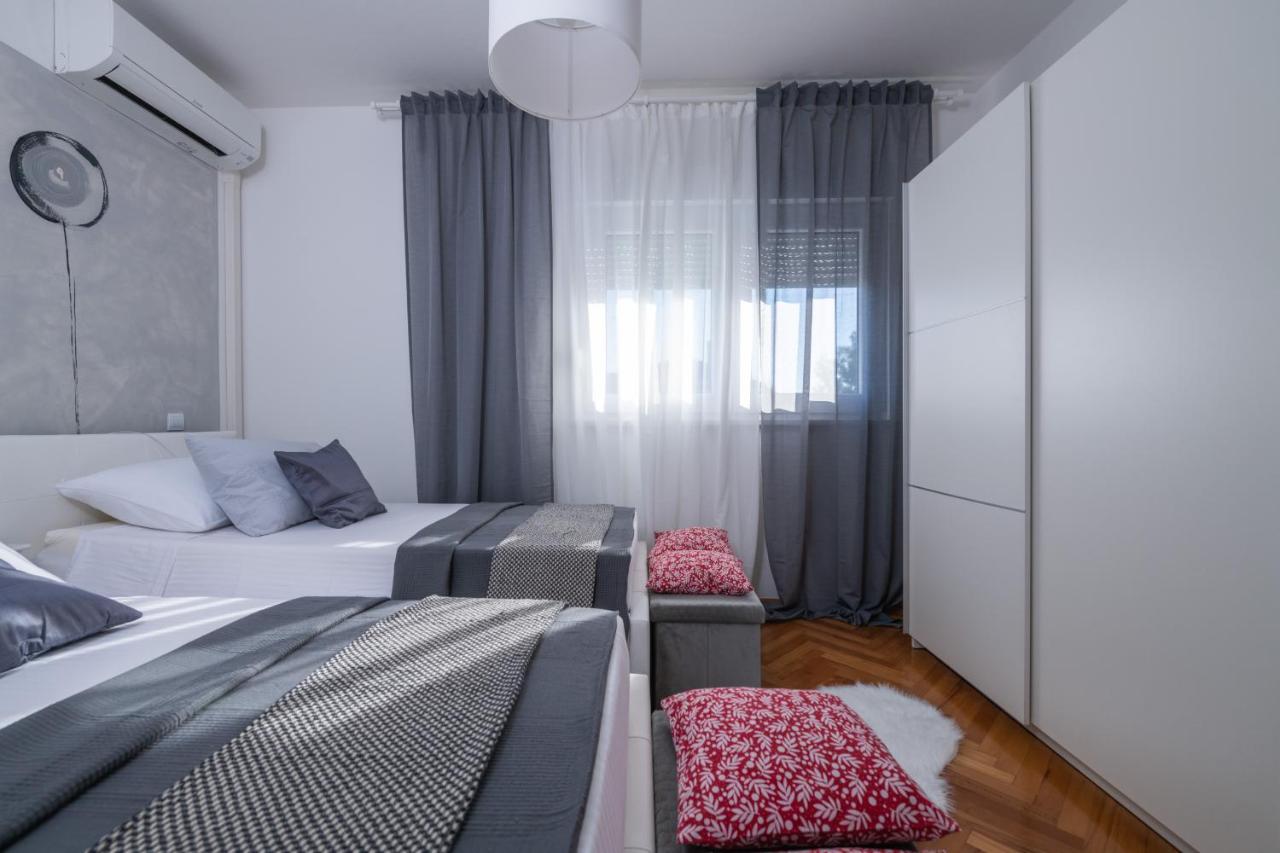 Villa Daniel Pula Bagian luar foto